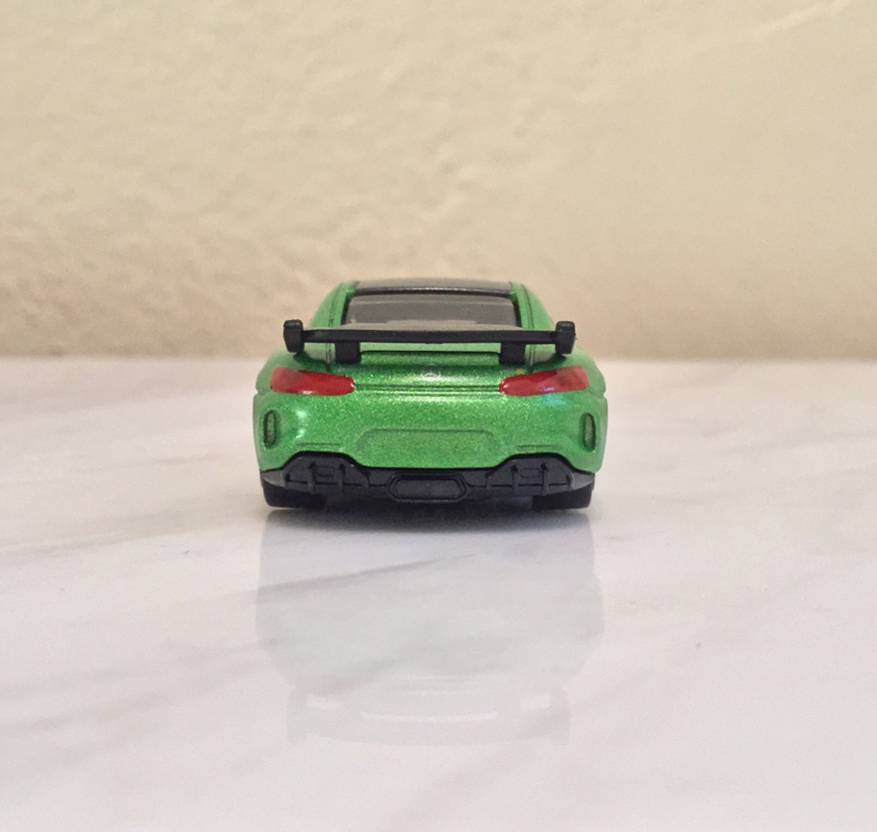 Illustration for article titled Tomica Mercedes-Benz AMG GT R